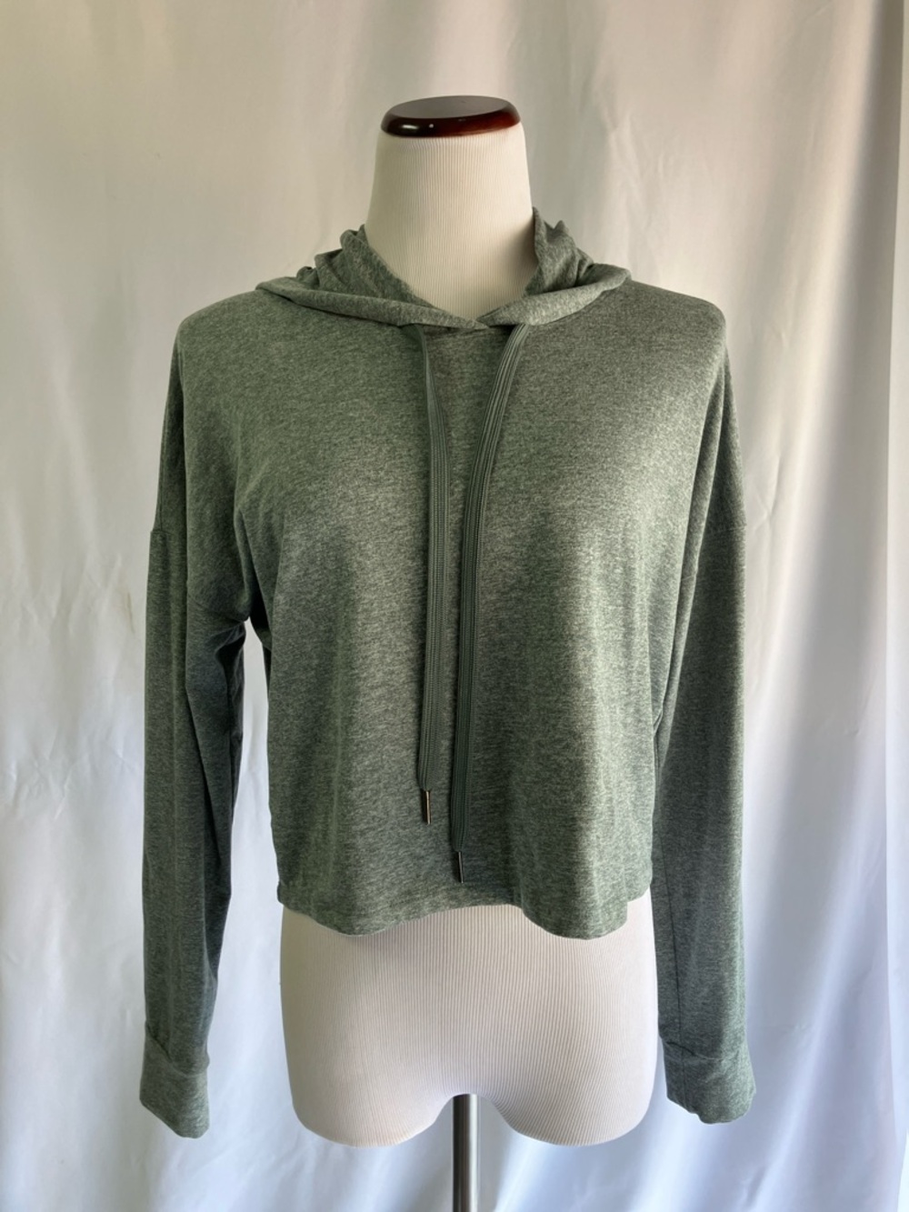 Marika Cropped Hoodie in Heather Sage